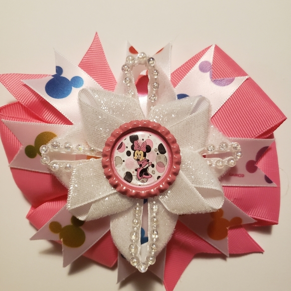 Bows - Picture 4 of 4